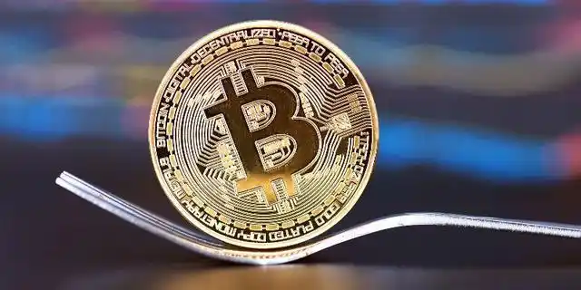 Eco-friendly Bitcoin mining farm using renewable energy sources