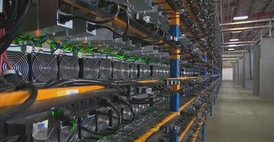 Sustainable mining farm utilizing renewable energy